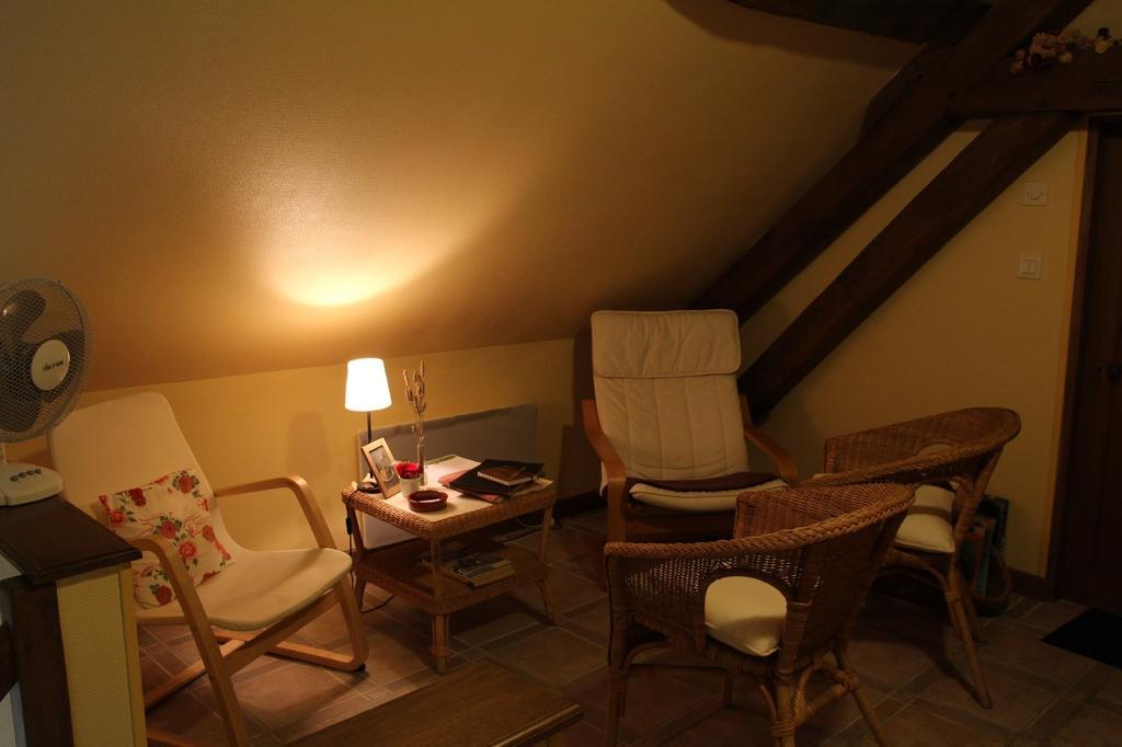 Le Clos De Chatres Oisly Esterno foto